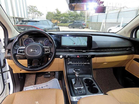 Kia Carnival — photo 08