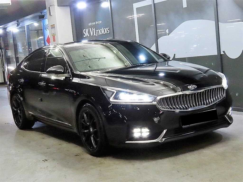 Kia K7 — photo 01