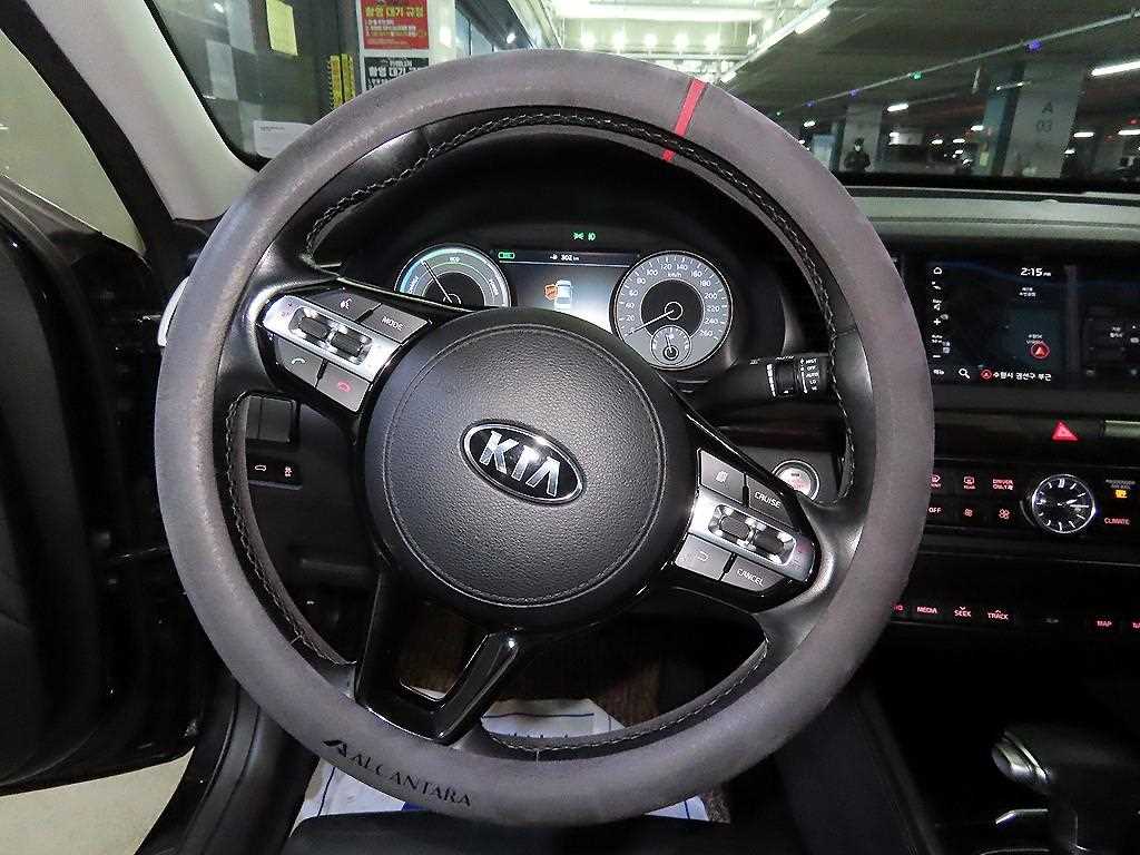 Kia K7 — photo 08