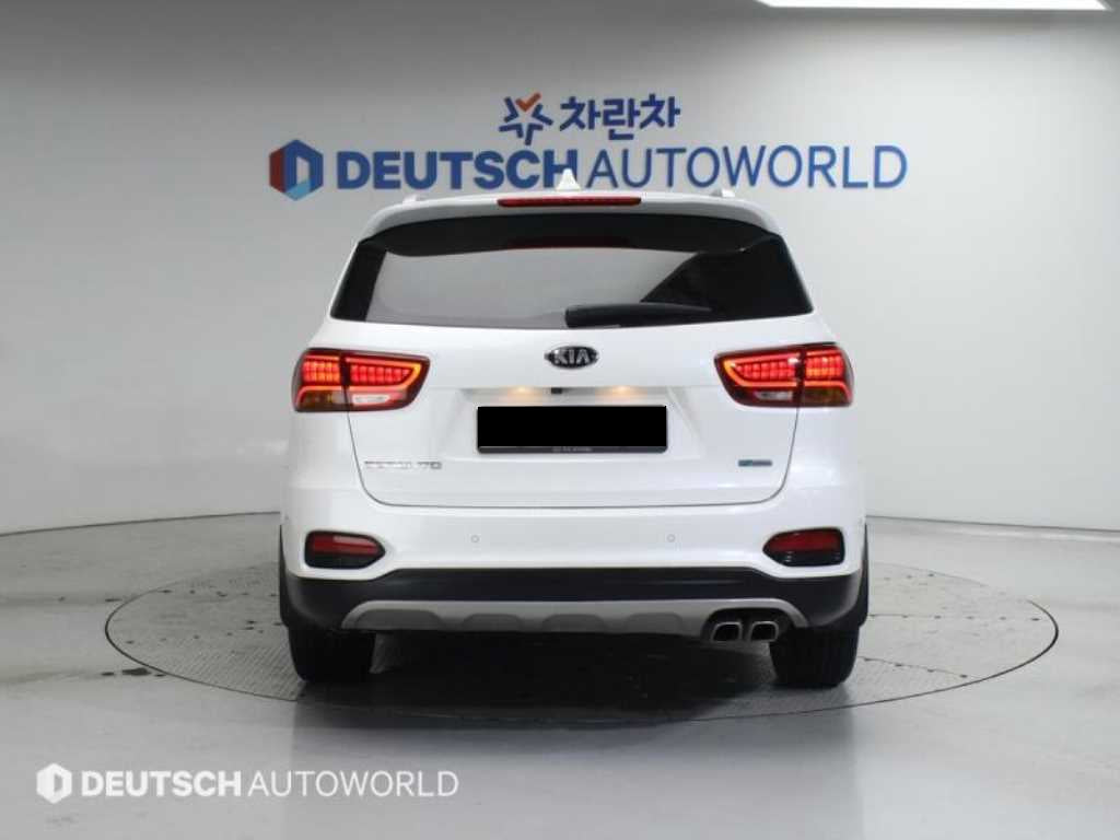 Kia Sorento — photo 04