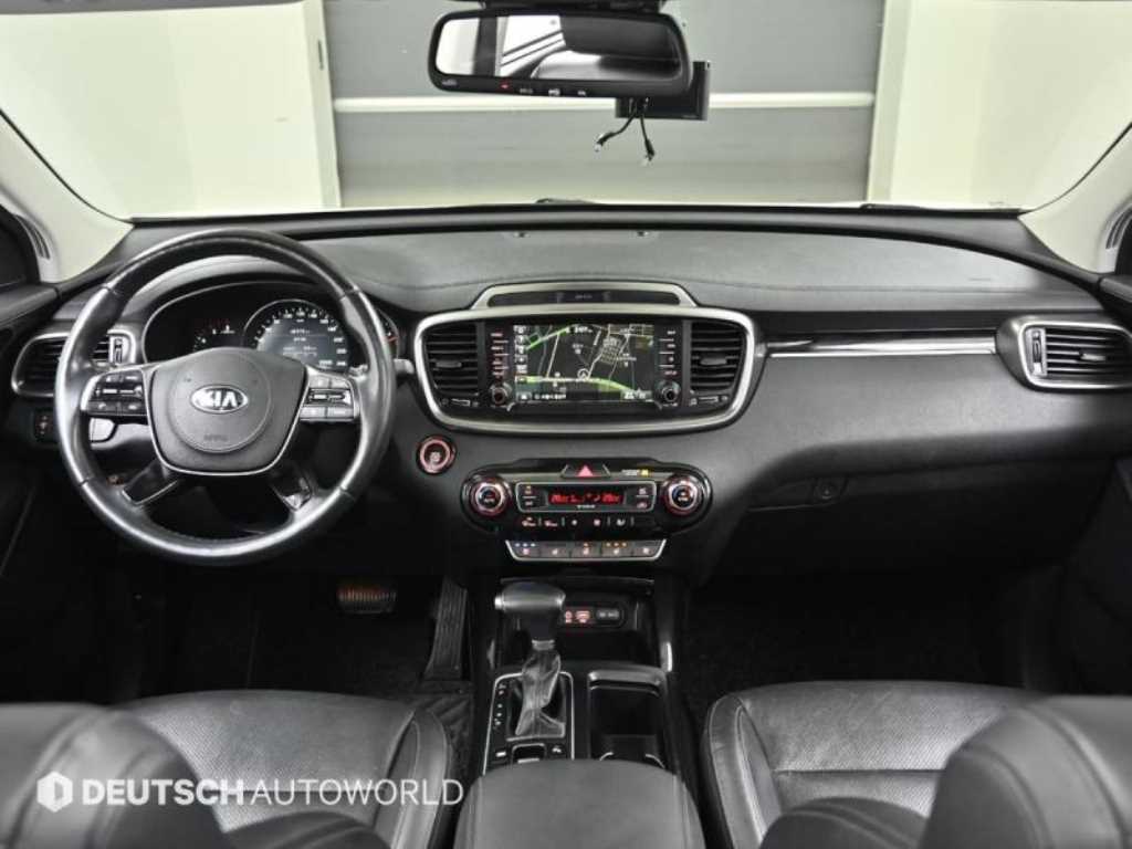 Kia Sorento — photo 07