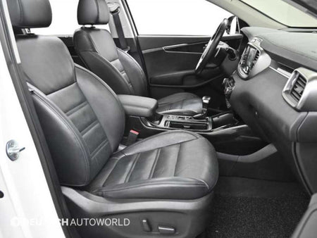 Kia Sorento — photo 10
