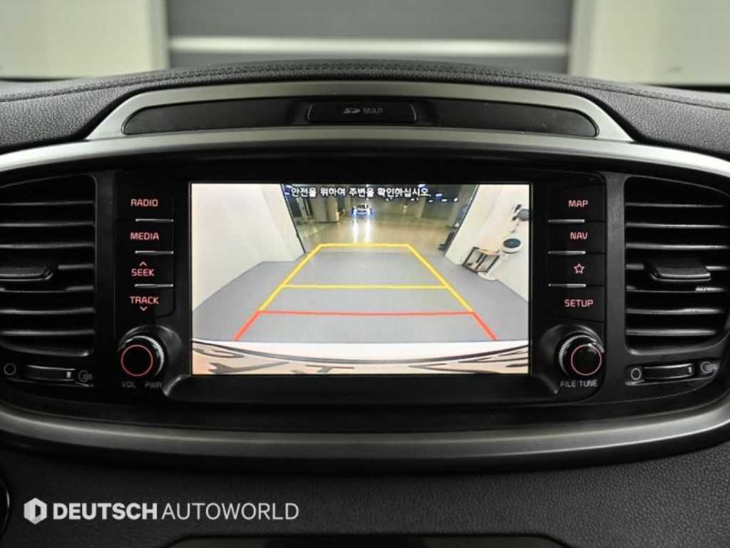 Kia Sorento — photo 15