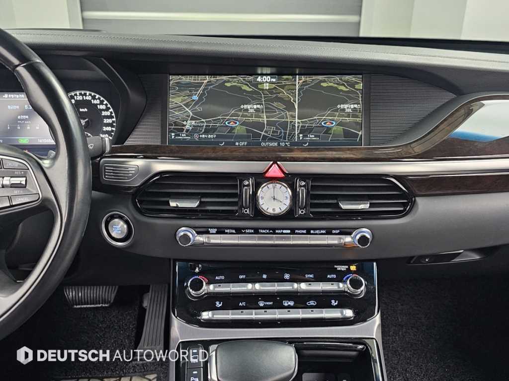 Genesis EQ900 — photo 14