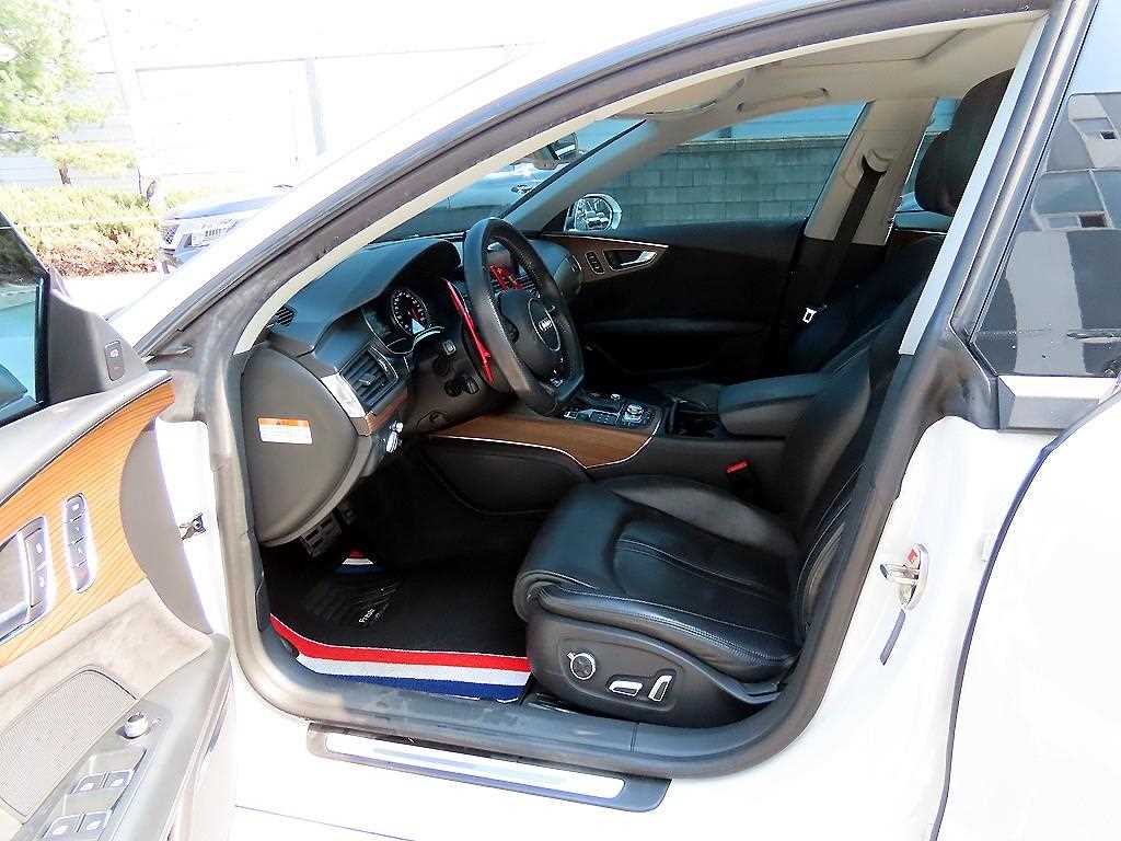 Audi A7 — photo 05