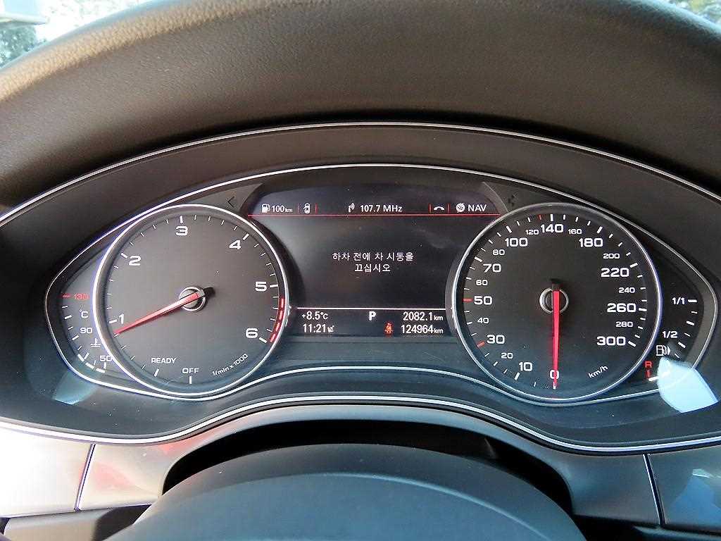Audi A7 — photo 09
