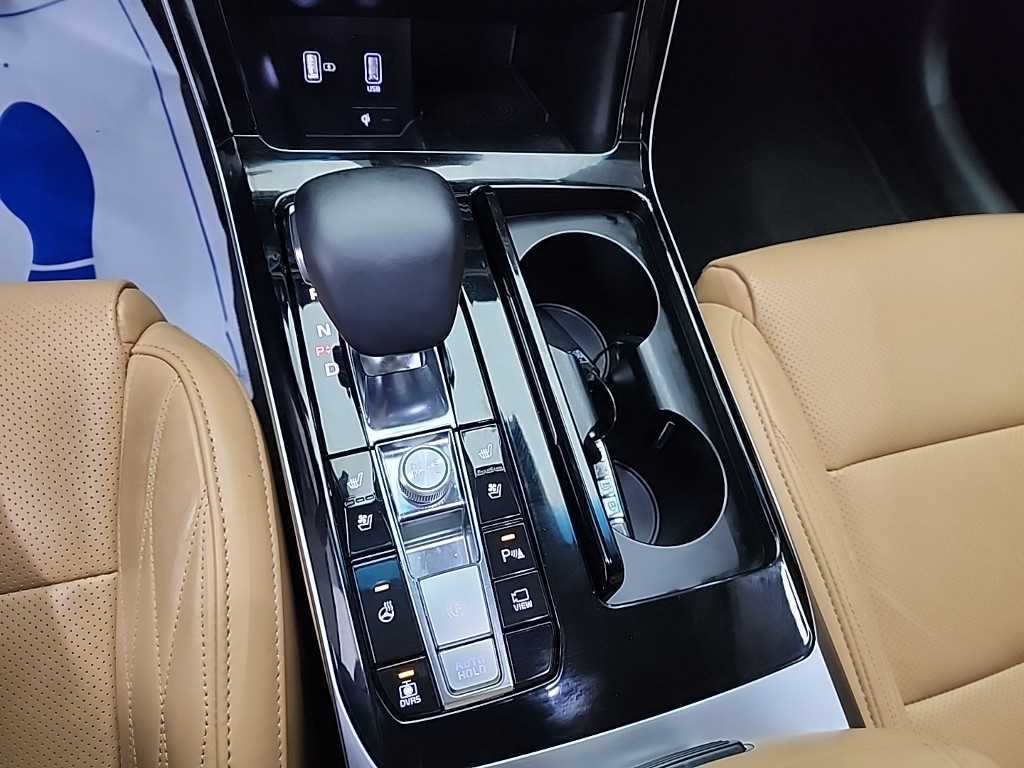 Kia K7 — photo 08