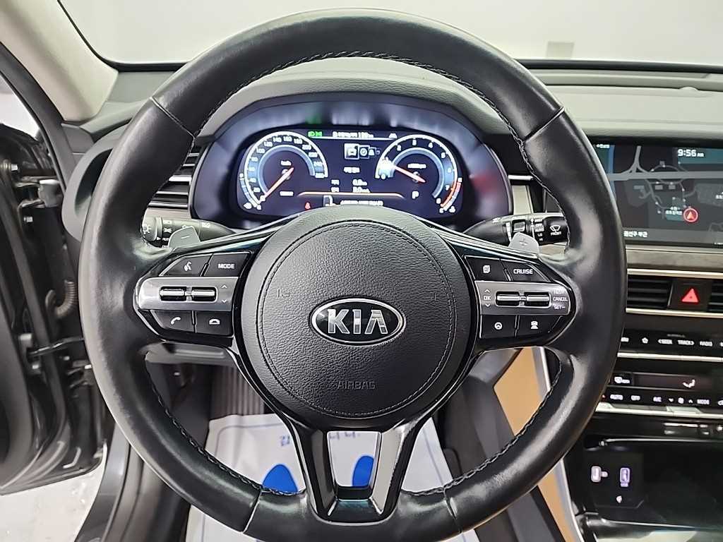 Kia K7 — photo 09