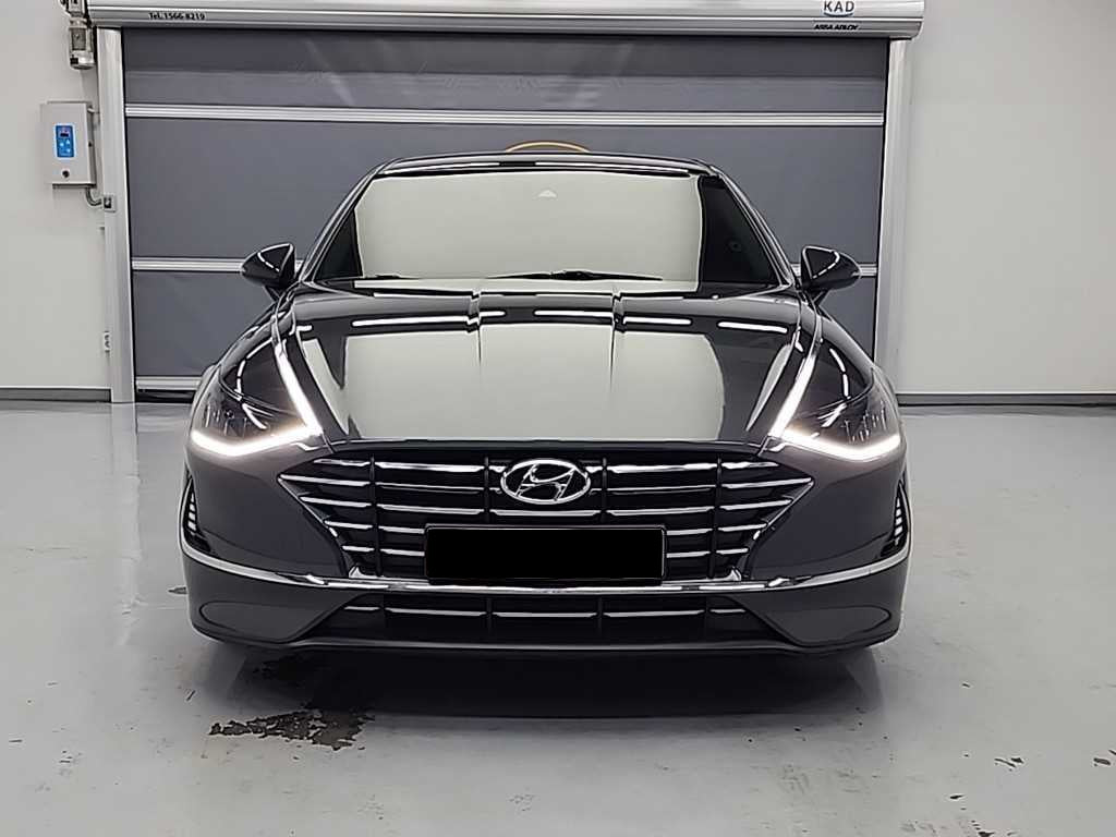 Hyundai Sonata — photo 02