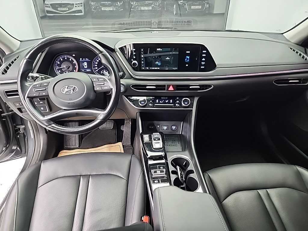 Hyundai Sonata — photo 07