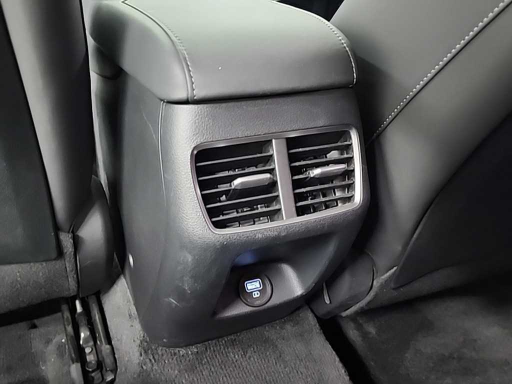 Hyundai Sonata — photo 13