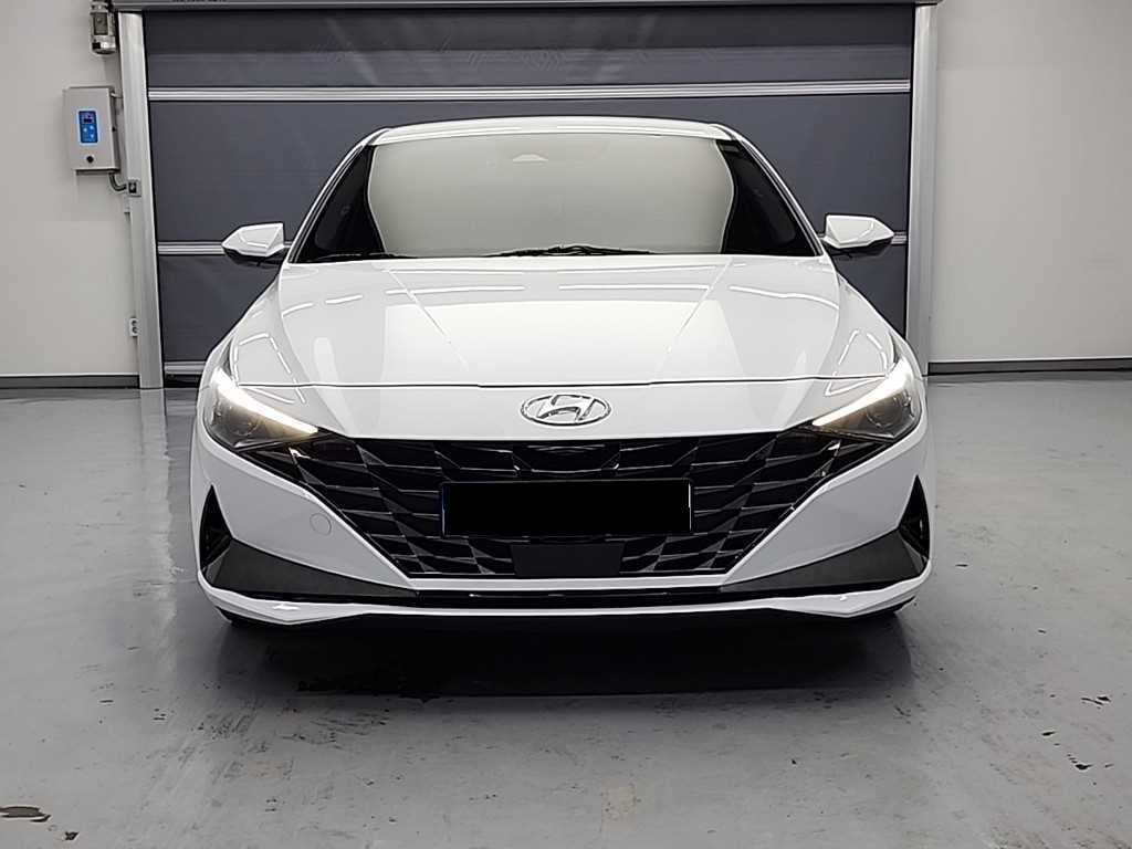Hyundai Avante — photo 02