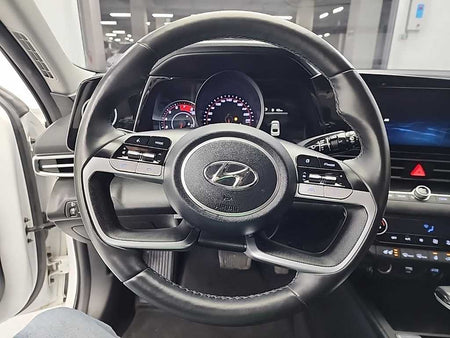 Hyundai Avante — photo 09