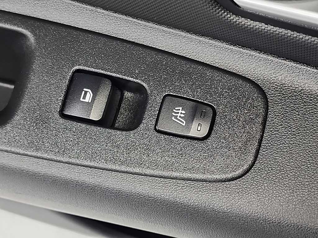 Hyundai Avante — photo 14