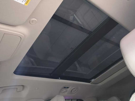 Ford Explorer — photo 12