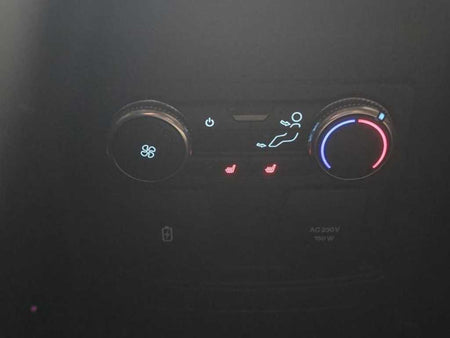 Ford Explorer — photo 16