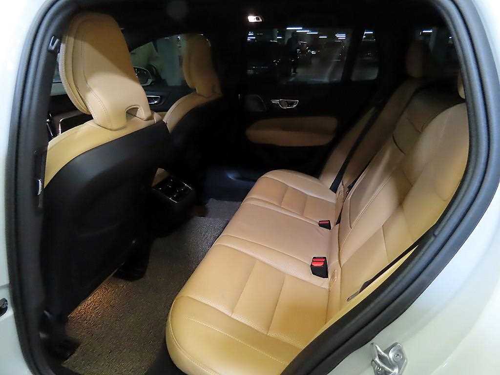 Volvo V60 — photo 07