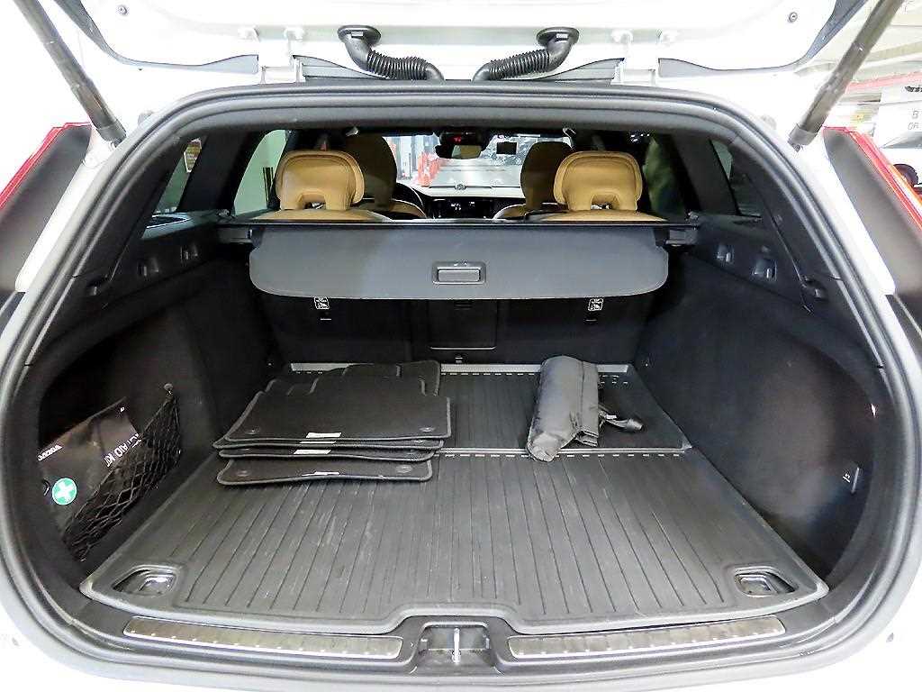Volvo V60 — photo 17