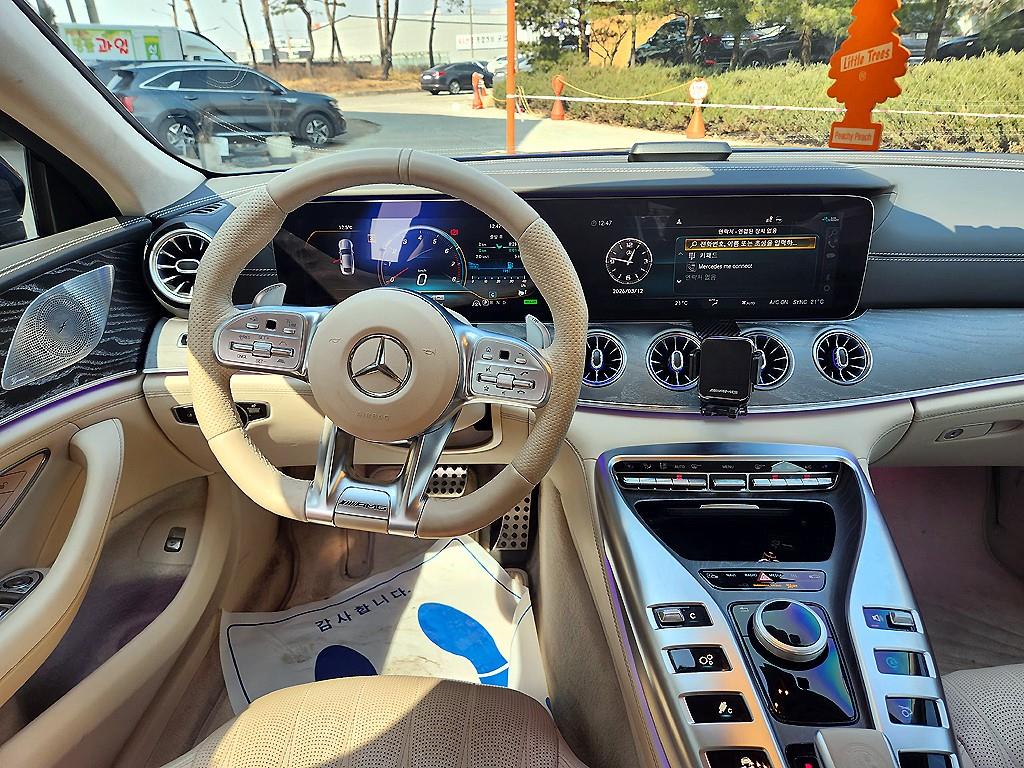 Mercedes-Benz AMG GT — photo 07