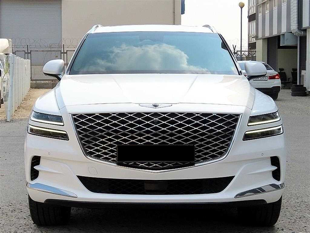 Genesis GV80 — photo 01