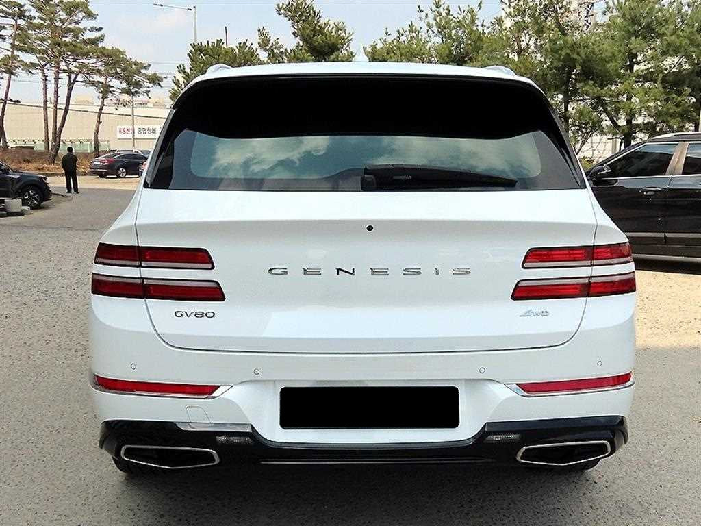 Genesis GV80 — photo 04