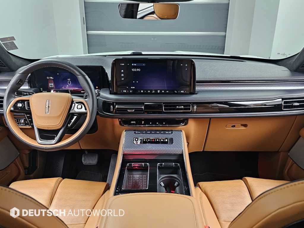 Lincoln Aviator — photo 07