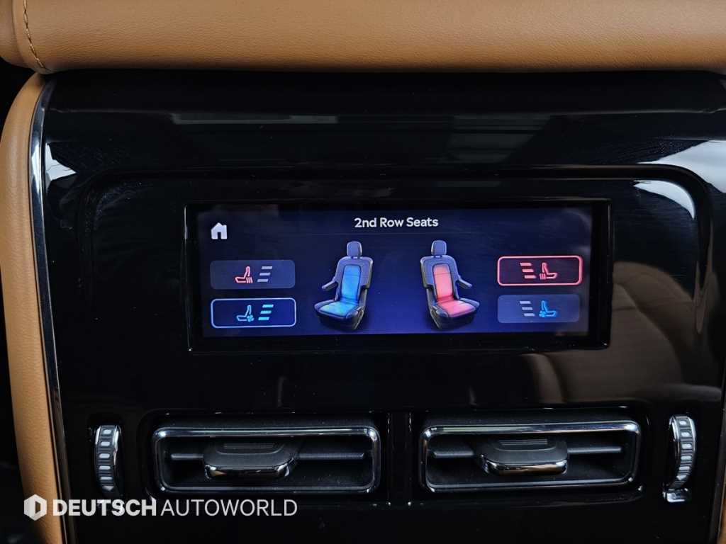 Lincoln Aviator — photo 16
