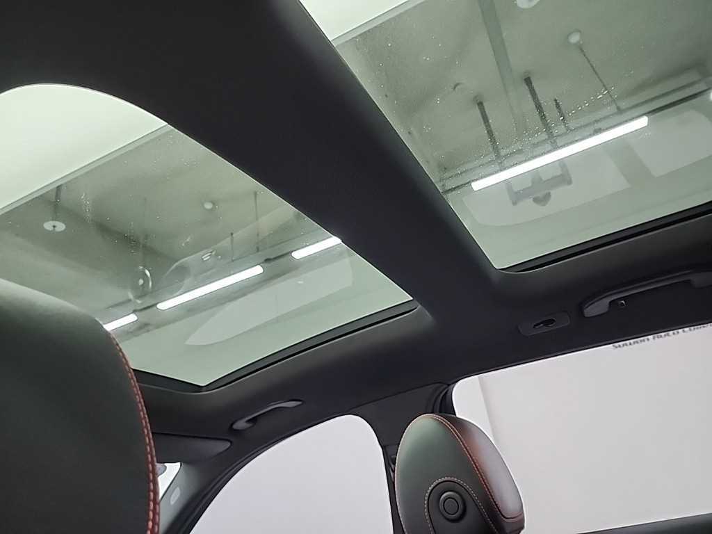 Mercedes-Benz GLC-Class — photo 15