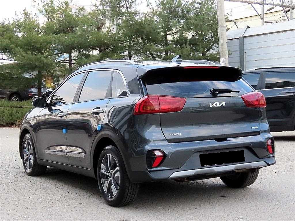 Kia Niro — photo 03