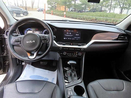 Kia Niro — photo 07