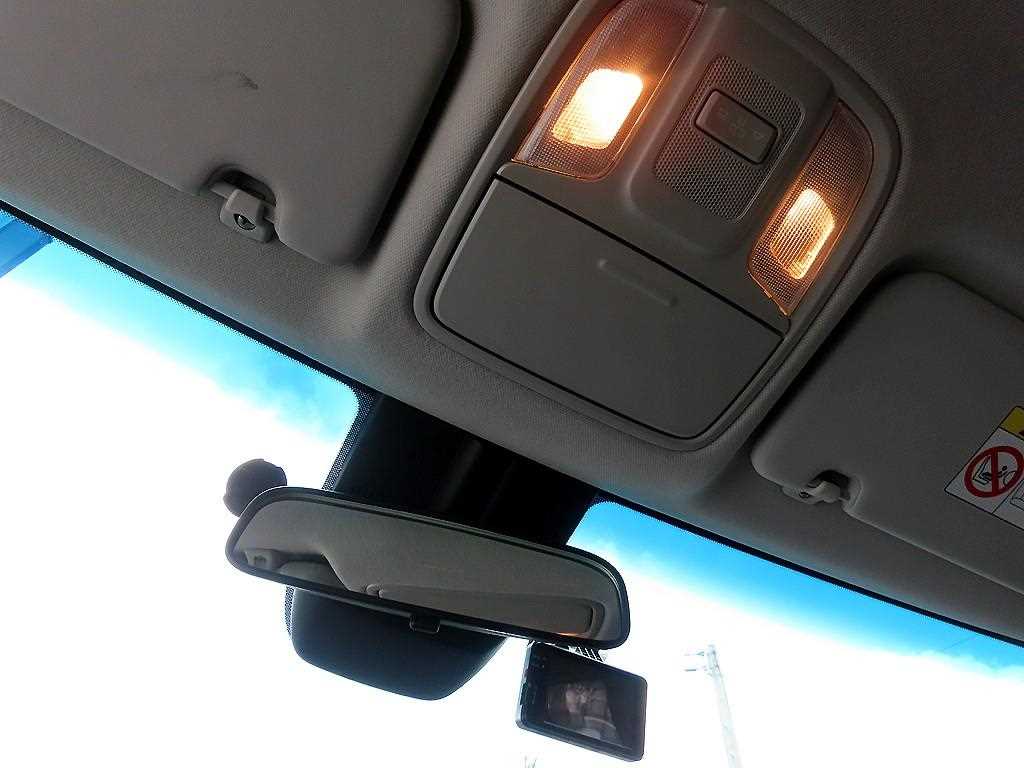 Kia Niro — photo 16