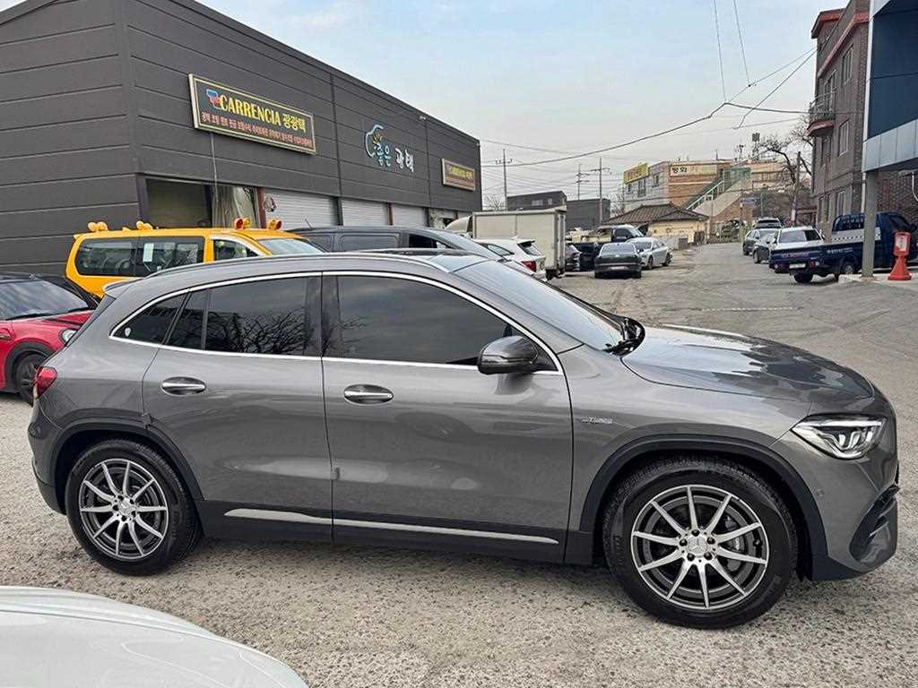 Mercedes-Benz GLA-Class — photo 03