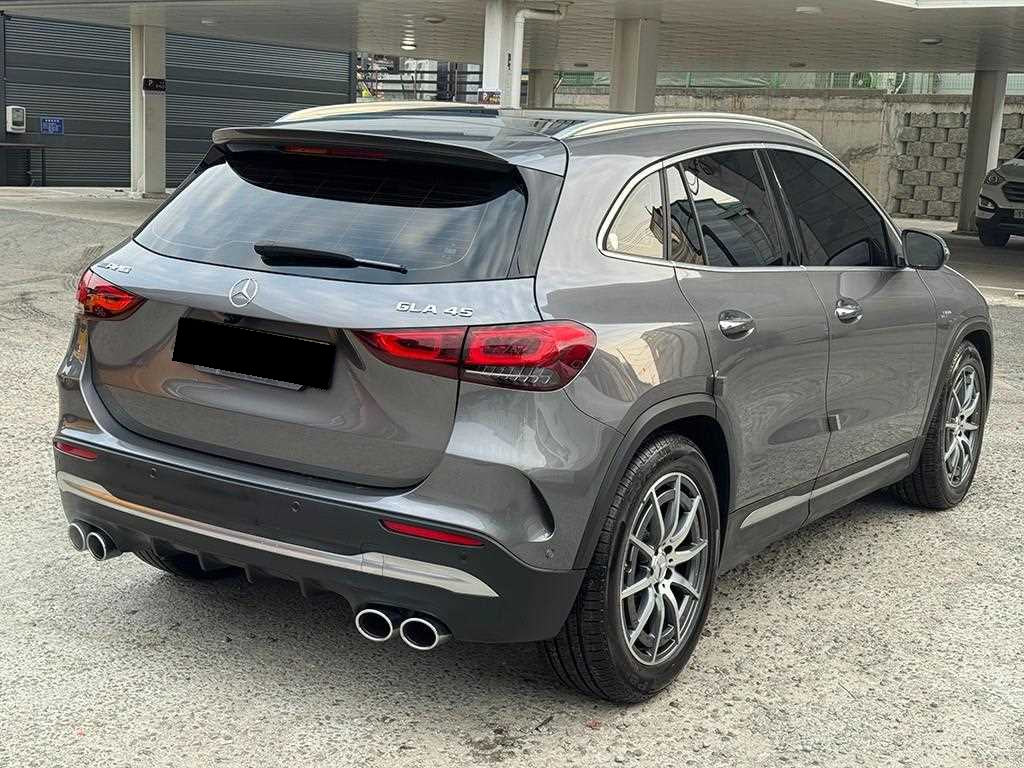 Mercedes-Benz GLA-Class — photo 04