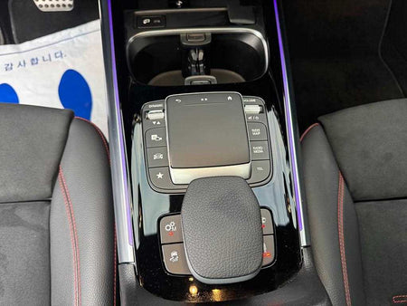 Mercedes-Benz GLA-Class — photo 13