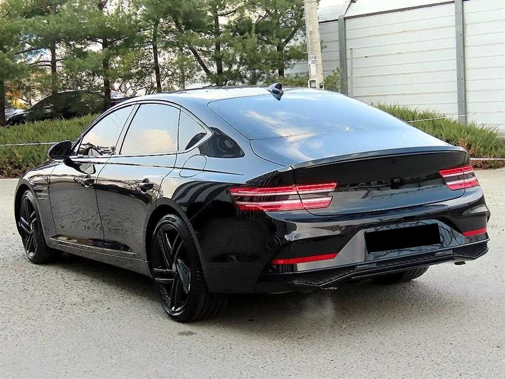 Genesis G80 — photo 03