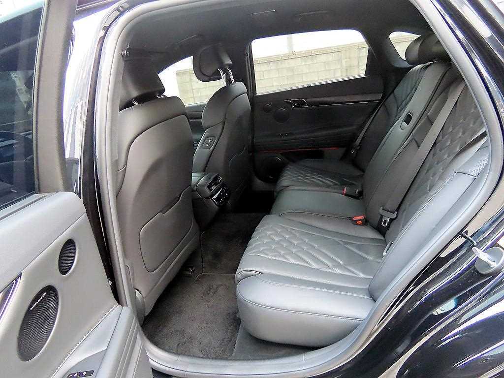 Genesis G80 — photo 06