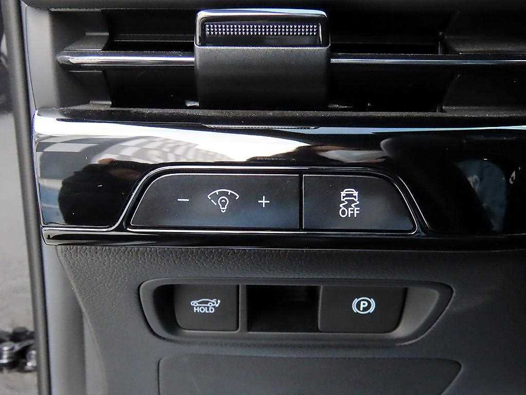 Genesis G80 — photo 13