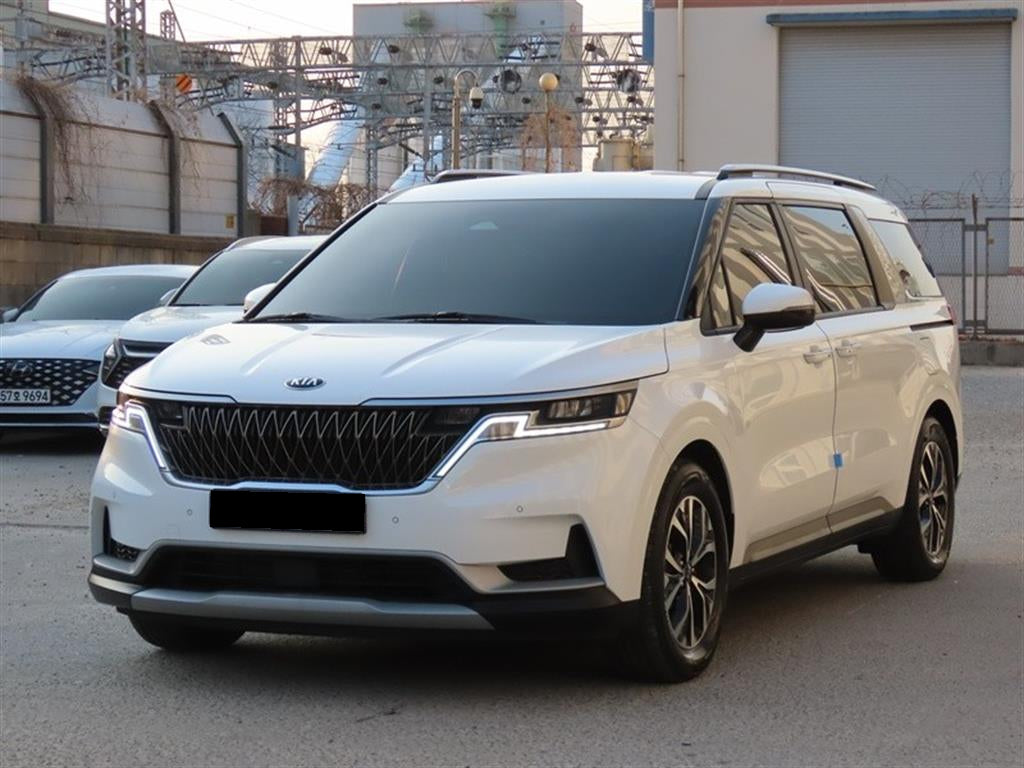 Kia Carnival — photo 02