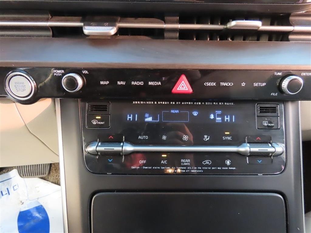 Kia Carnival — photo 16