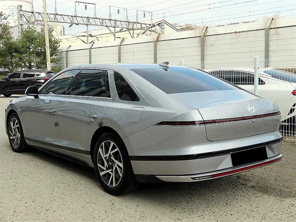 Hyundai Grandeur — photo 03