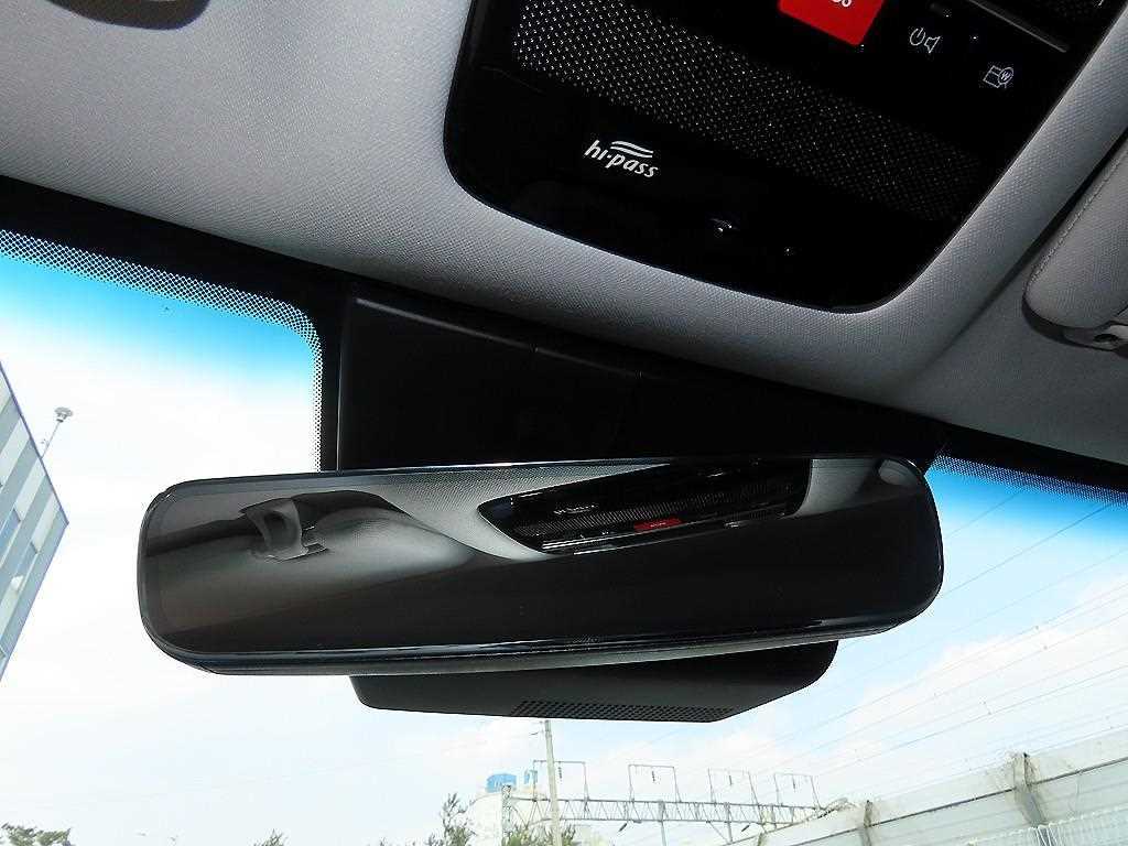 Hyundai Grandeur — photo 18