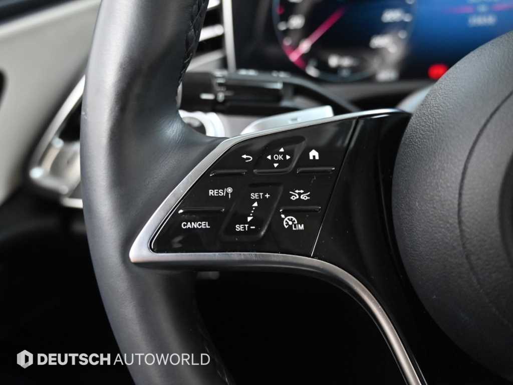 Mercedes-Benz E-Class — photo 18