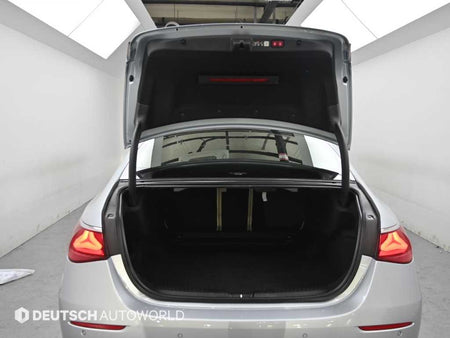 Mercedes-Benz E-Class — photo 19