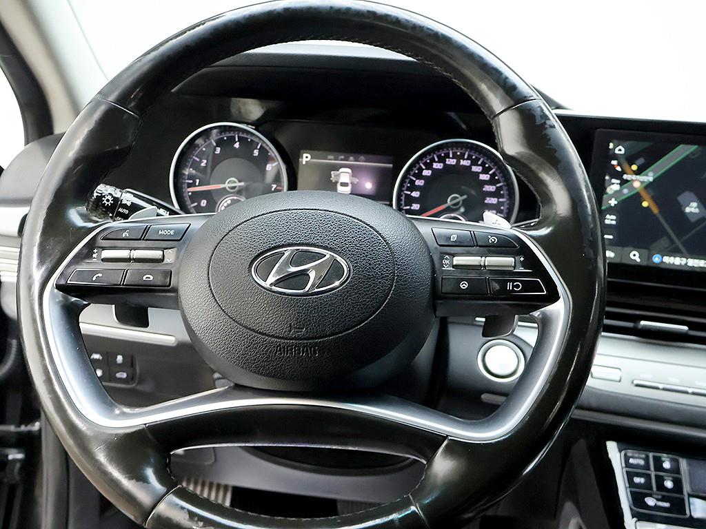 Hyundai Grandeur — photo 17