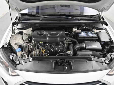 Hyundai Avante — photo 05