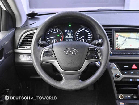 Hyundai Avante — photo 12