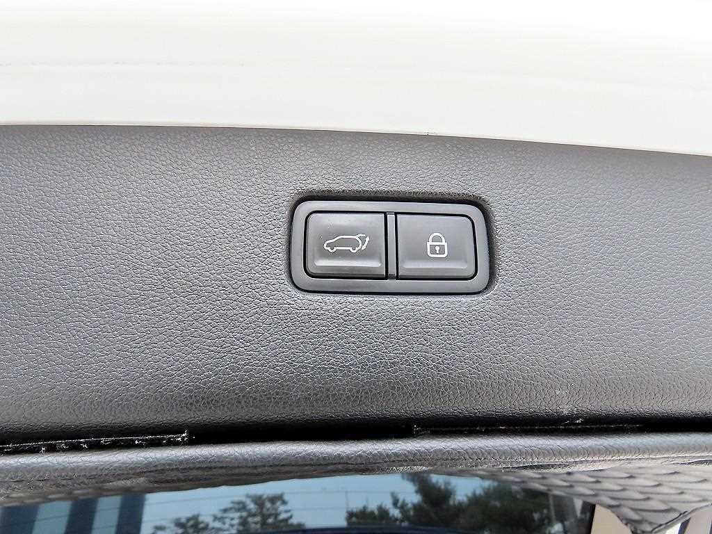 Genesis GV80 — photo 14
