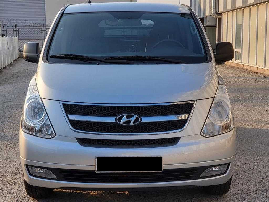 Hyundai Starex — photo 01