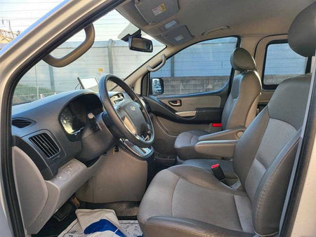 Hyundai Starex — photo 05