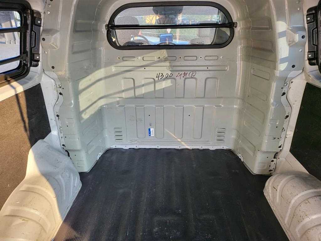 Hyundai Starex — photo 14